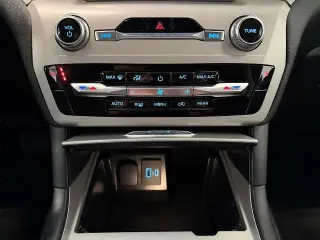 Ford Explorer 2023 AWD XLT 4 puertas SUV