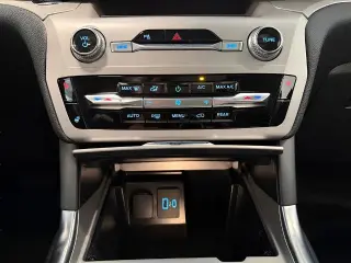 Ford Explorer 2024 AWD XLT 4 puertas SUV