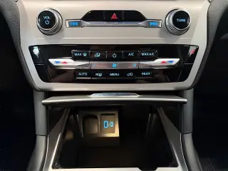 Ford Explorer 2023 AWD XLT 4 puertas SUV