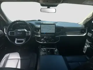 Ford Expedition 2023 4x2 XLT 4 puertas SUV