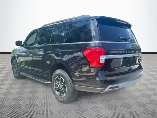 Ford Expedition 2023 4x2 XLT 4 puertas SUV