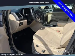 Jeep Grand Cherokee 2019 4x4 Laredo 4 puertas SUV