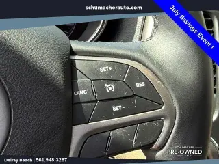 Jeep Grand Cherokee 2019 4x4 Laredo 4 puertas SUV