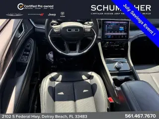 Jeep Grand Cherokee 2024 4x2 Limited 4 puertas SUV