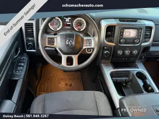 Ram 1500 Classic 2021 4x2 SLT 4 puertas Quad Cab 1.93 m Pickup