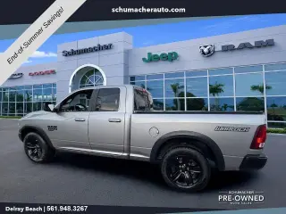 Ram 1500 Classic 2021 4x2 SLT 4 puertas Quad Cab 1.93 m Pickup