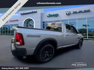 Ram 1500 Classic 2021 4x2 SLT 4 puertas Quad Cab 1.93 m Pickup