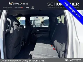 Ram 1500 2026 4x4 Tradesman 4 puertas Cabina Crew 5.6 pies. SB Pickup