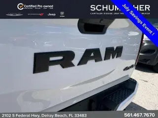 Ram 1500 2026 4x4 Tradesman 4 puertas Cabina Crew 5.6 pies. SB Pickup