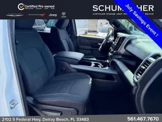 Ram 1500 2026 4x4 Tradesman 4 puertas Cabina Crew 5.6 pies. SB Pickup