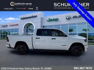 Ram 1500 2026 4x4 Tradesman 4 puertas Cabina Crew 5.6 pies. SB Pickup