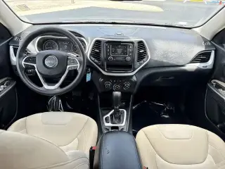 Jeep Cherokee 2015 Sport 4 puertas SUV