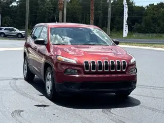 Jeep Cherokee 2015 Sport 4 puertas SUV