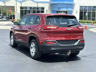 Jeep Cherokee 2015 Sport 4 puertas SUV
