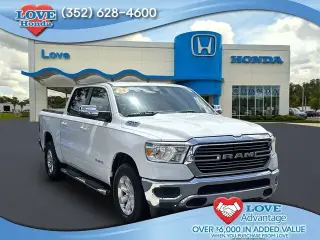 Ram 1500 2024 4x4 Laramie 4 puertas Cabina Crew 5.6 pies. Pickup SB