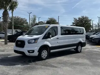 Ford Transit 2025 350 XLT 3 puertas LWB Techo Bajo Furgoneta de Pasajeros