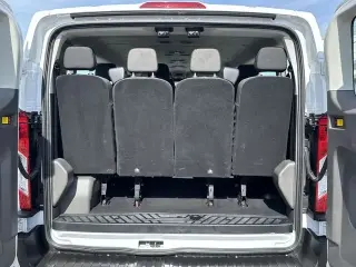Ford Transit 2025 350 XLT 3 puertas LWB Techo Bajo Furgoneta de Pasajeros
