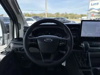 Ford Transit 2025 350 XLT 3 puertas LWB Techo Bajo Furgoneta de Pasajeros