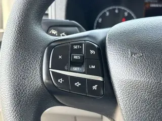Ford Transit 2025 350 XLT 3 puertas LWB Techo Bajo Furgoneta de Pasajeros