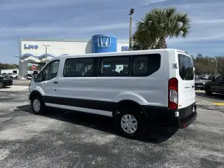 Ford Transit 2025 350 XLT 3 puertas LWB Techo Bajo Furgoneta de Pasajeros