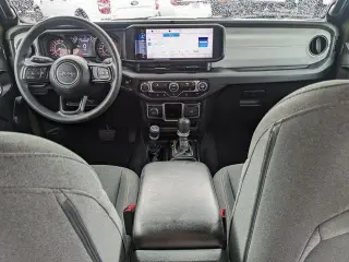 Jeep Wrangler 2024 4x4 Sport 2 puertas SUV