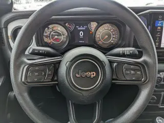 Jeep Wrangler 2024 4x4 Sport 2 puertas SUV