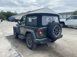 Jeep Wrangler 2024 4x4 Sport 2 puertas SUV