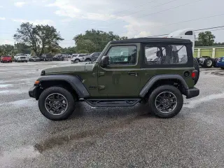 Jeep Wrangler 2024 4x4 Sport 2 puertas SUV