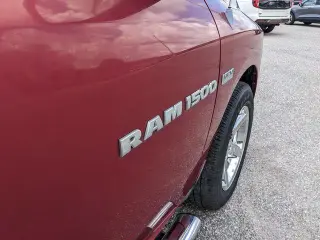 Ram 1500 2012 4x2 ST 4 puertas Quad Cab 1.93 m Pickup