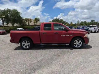 Ram 1500 2012 4x2 ST 4 puertas Quad Cab 1.93 m Pickup