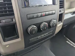 Ram 1500 2012 4x2 ST 4 puertas Quad Cab 1.93 m Pickup