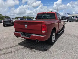 Ram 1500 2012 4x2 ST 4 puertas Quad Cab 1.93 m Pickup