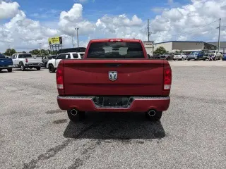 Ram 1500 2012 4x2 ST 4 puertas Quad Cab 1.93 m Pickup