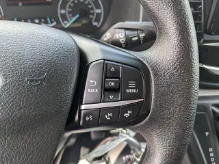 Ford Transit 2024 350 XLT 3 puertas LWB Techo Medio Furgón de Pasajeros