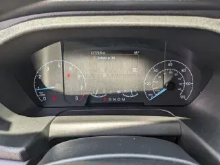 Ford Transit 2024 350 XLT 3 puertas LWB Techo Medio Furgón de Pasajeros