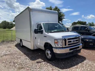 Ford E-Series 2023 E-450 SD 2 puertas 158 pulg. WB DRW Chasis de Camión