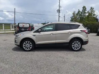 Ford Escape 2017 Titanium 4 puertas SUV