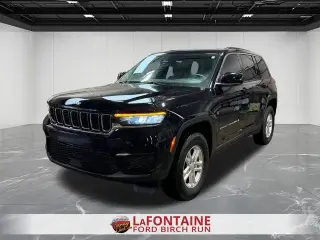 Jeep Grand Cherokee 2024 4x4 Laredo 4 puertas SUV