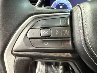 Jeep Grand Cherokee 2024 4x4 Laredo 4 puertas SUV