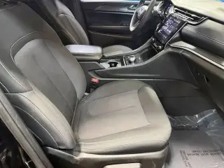 Jeep Grand Cherokee 2024 4x4 Laredo 4 puertas SUV