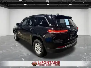 Jeep Grand Cherokee 2024 4x4 Laredo 4 puertas SUV