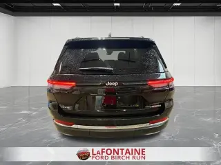 Jeep Grand Cherokee 2024 4x4 Laredo 4 puertas SUV