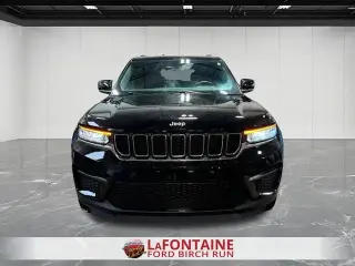 Jeep Grand Cherokee 2024 4x4 Laredo 4 puertas SUV