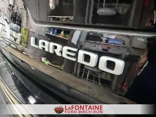 Jeep Grand Cherokee 2024 4x4 Laredo 4 puertas SUV