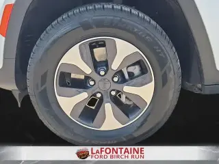 Jeep Grand Cherokee 2024 4x4 4xe 4 puertas SUV