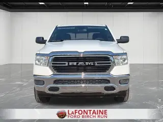 Ram 1500 2022 4x4 Tradesman Cabina Crew 4 puertas 5.6 pies. Caja corta Pickup