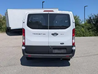 Furgoneta de pasajeros Ford Transit 2023 350 XL 3 puertas LWB Techo Bajo