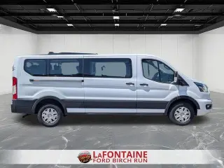 Furgoneta de pasajeros Ford Transit 2023 350 XL 3 puertas LWB Techo Bajo