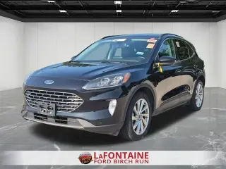 Ford Escape Híbrido 2022 AWD Titanium 4 puertas SUV