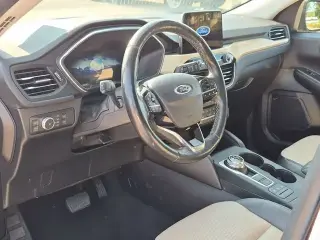Ford Escape Híbrido 2022 AWD Titanium 4 puertas SUV